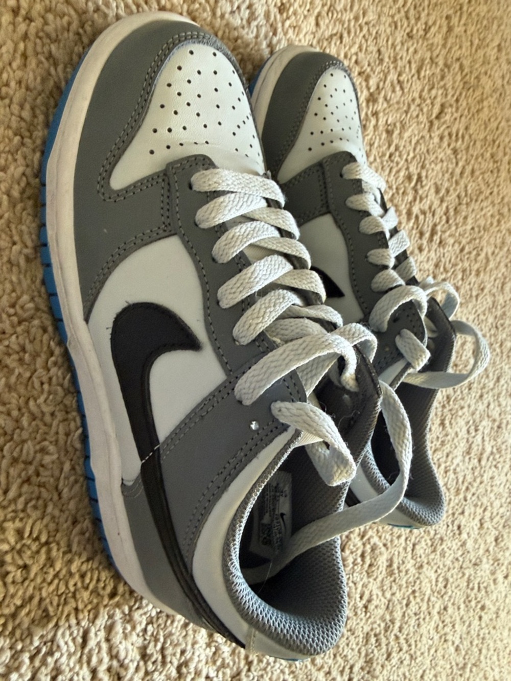 Nike Kids Sneakers in Gray, White & Black with Blue Outsole